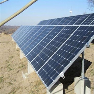 SUPPORTO DI MONTAGGIO A TERRA PER SOLARE